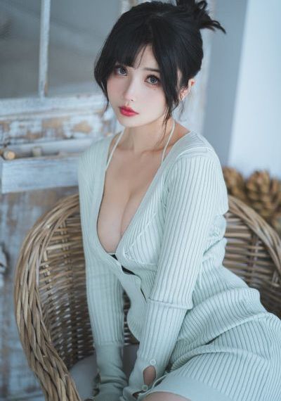 她引神明坠落_HD免费在线观看