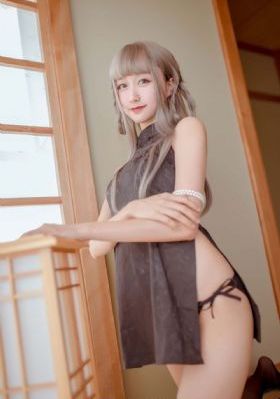 黑丝美女电影_BD免费在线播放