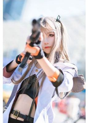 美女绳_4K在线手机播放
